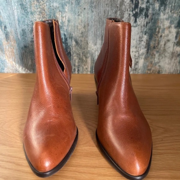 Women's Brown Leather Ankle Booties with Side Zip - Picture 2 of 5